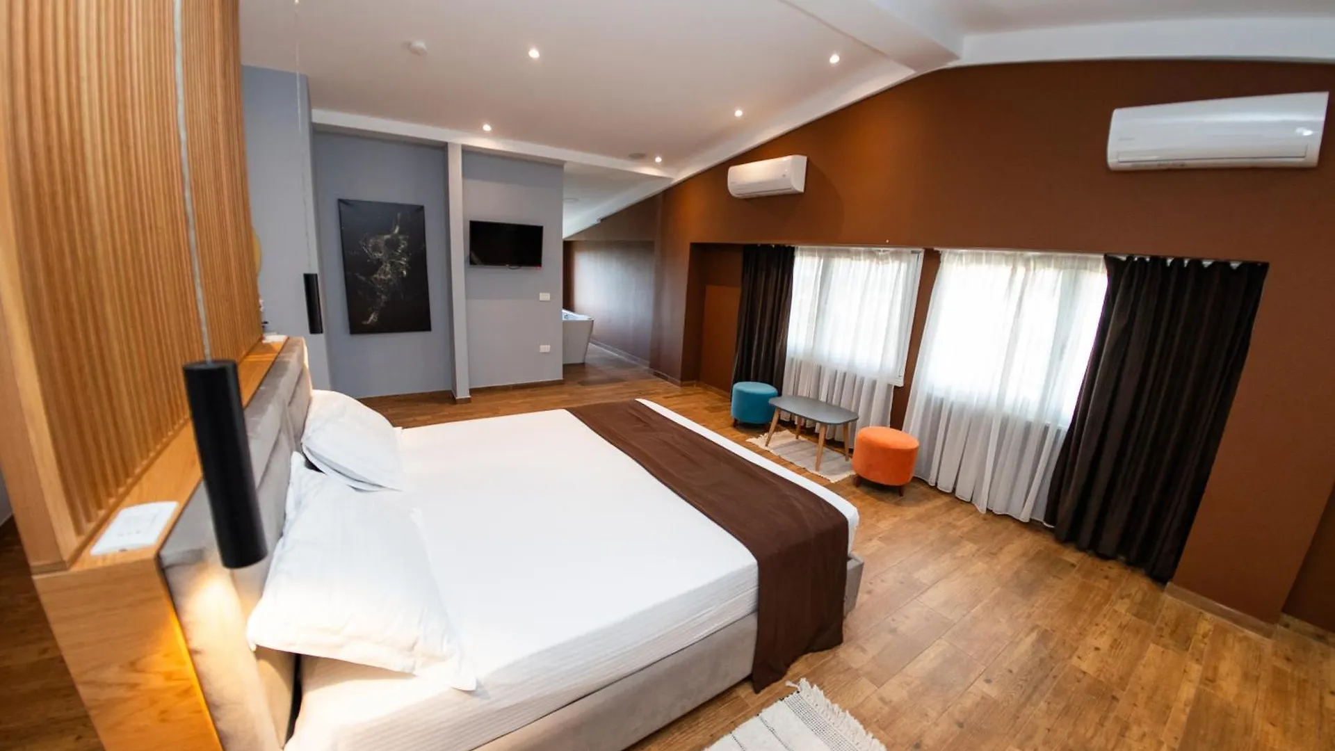 Olivar Hotel Tirana Selitë e Vogël 4*,  Albanie