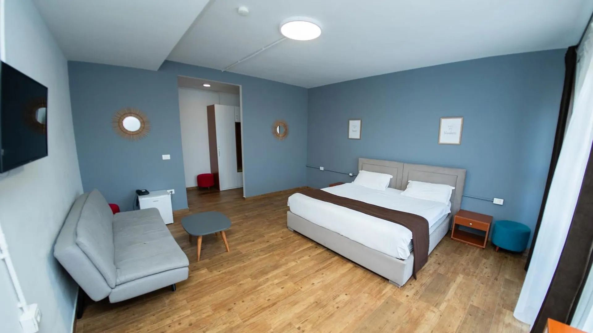 Olivar Hotel Tirana Selitë e Vogël