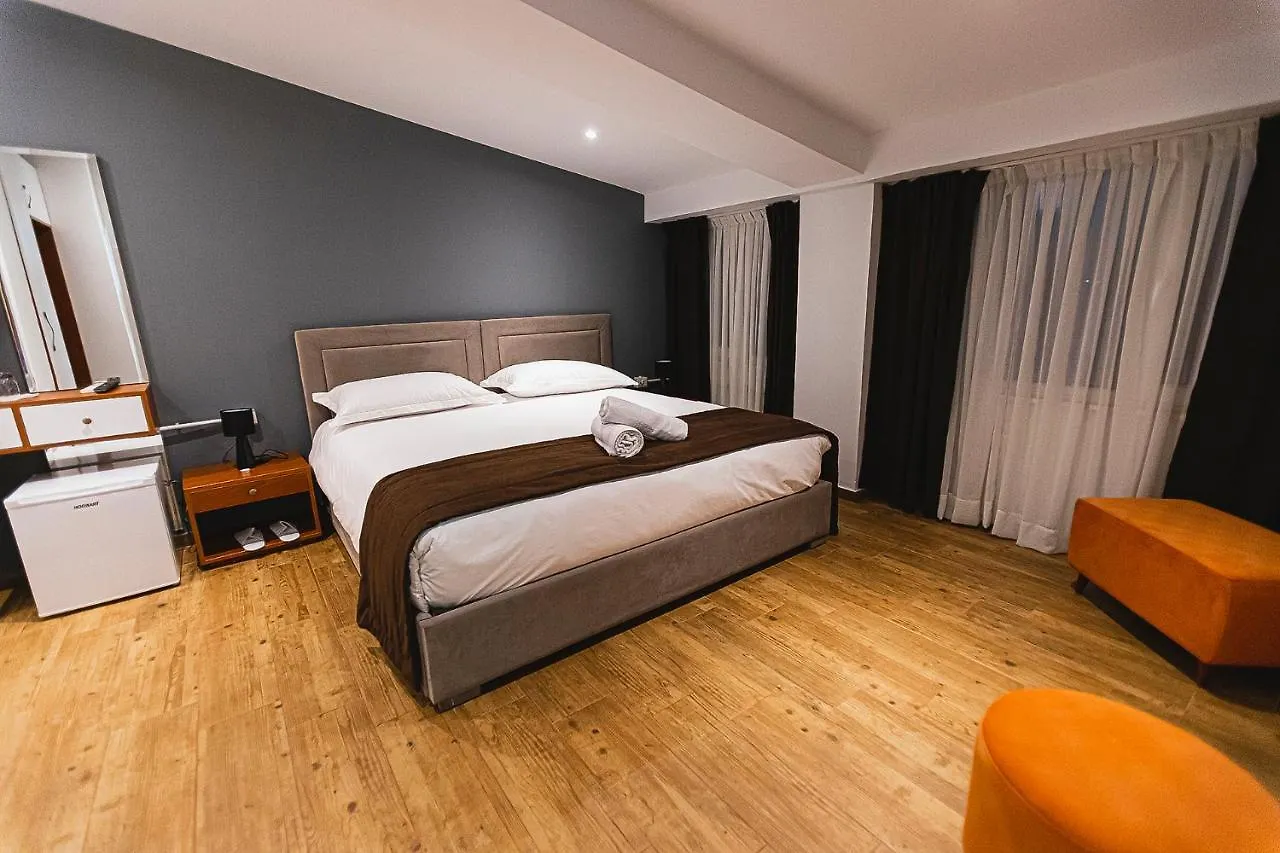 Olivar Hotel Tirana Selitë e Vogël